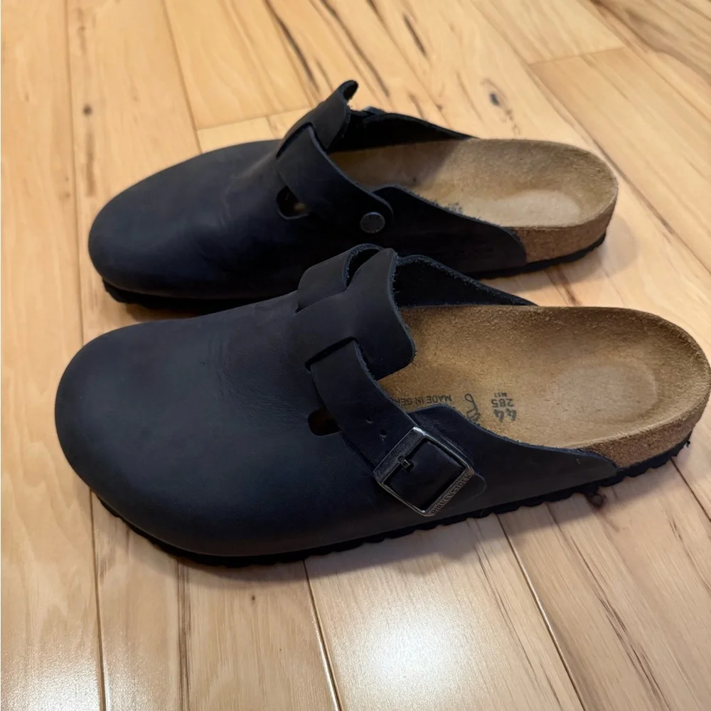 Birkenstock Boston Oiled Leather Clogs - Picture 3 of 5
